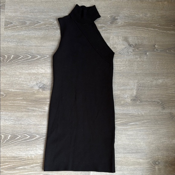 ALICE + OLIVIA Kiki Cut Out Sleeveless Dress in Black - Picture 2 of 13